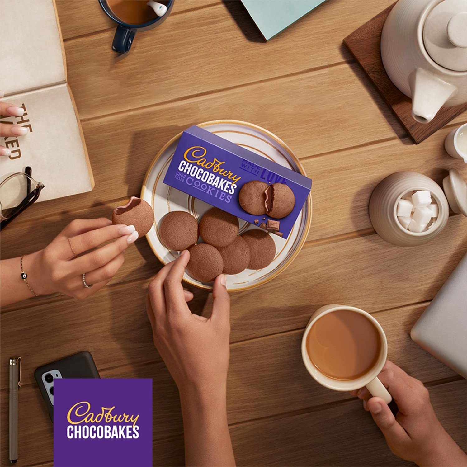 Cadbury Chocobakes Choc Filled Cookies - 150 g